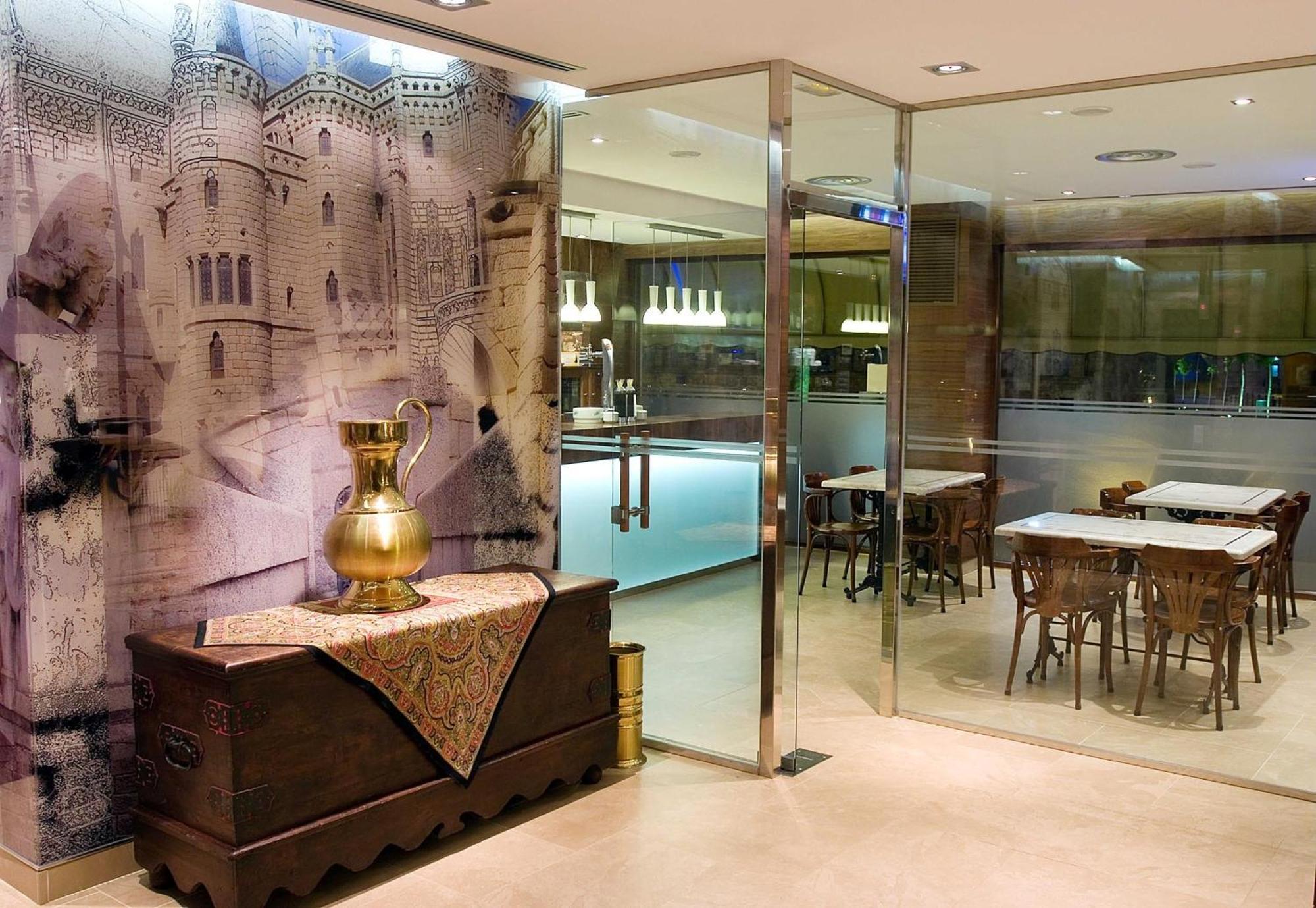 Hotel Restaurante La Peseta Astorga Eksteriør billede