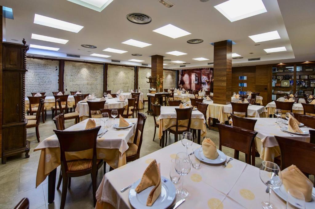 Hotel Restaurante La Peseta Astorga Eksteriør billede